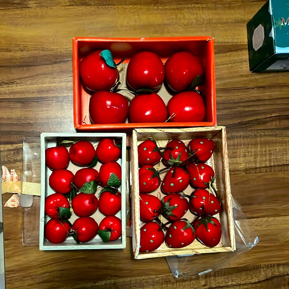 CHRISTMAS TREE ORNAMENTS